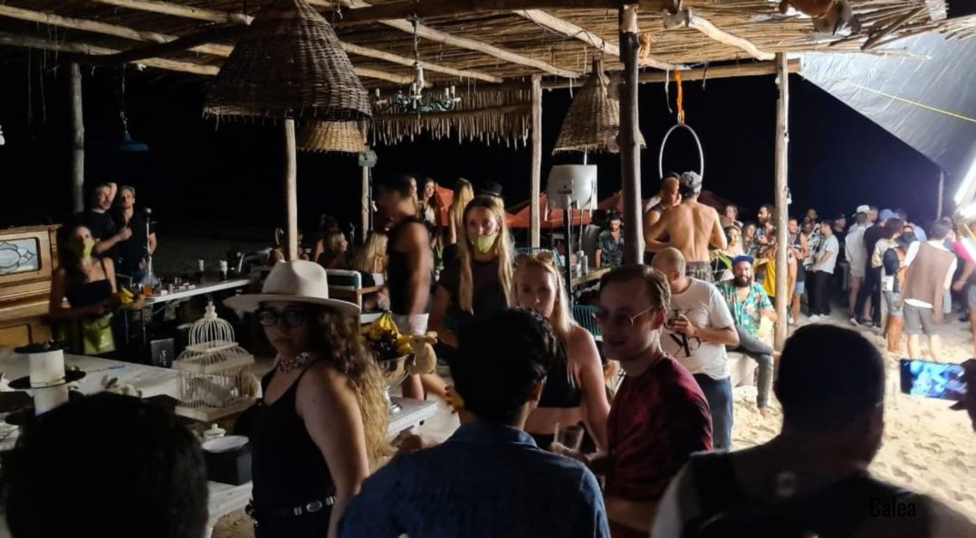 Si no sabes qué hacer en Tulum de noche, solo debes elegir alguna de sus fiestas o festivales